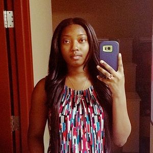 Meet your Posher, Ronelsa